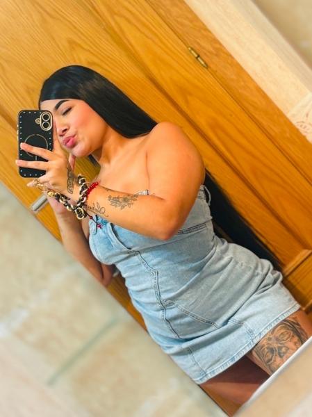 674068367: Chica busca chico en Valencia