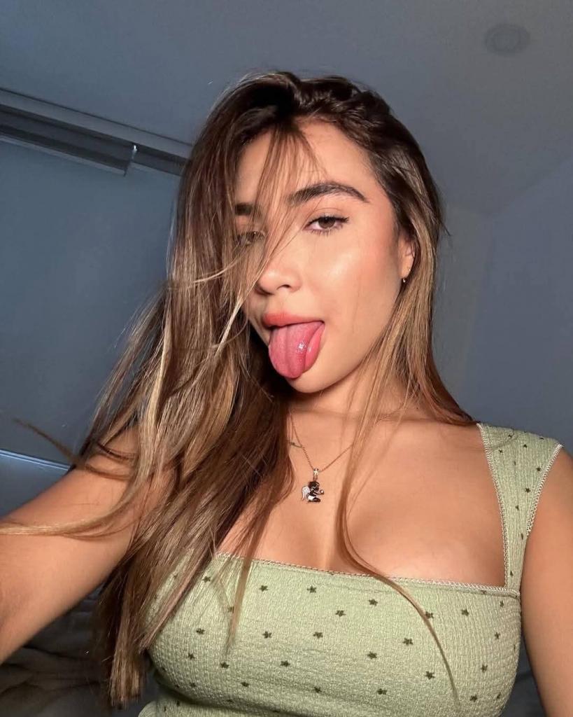 614551210: Chica busca chico en Madrid