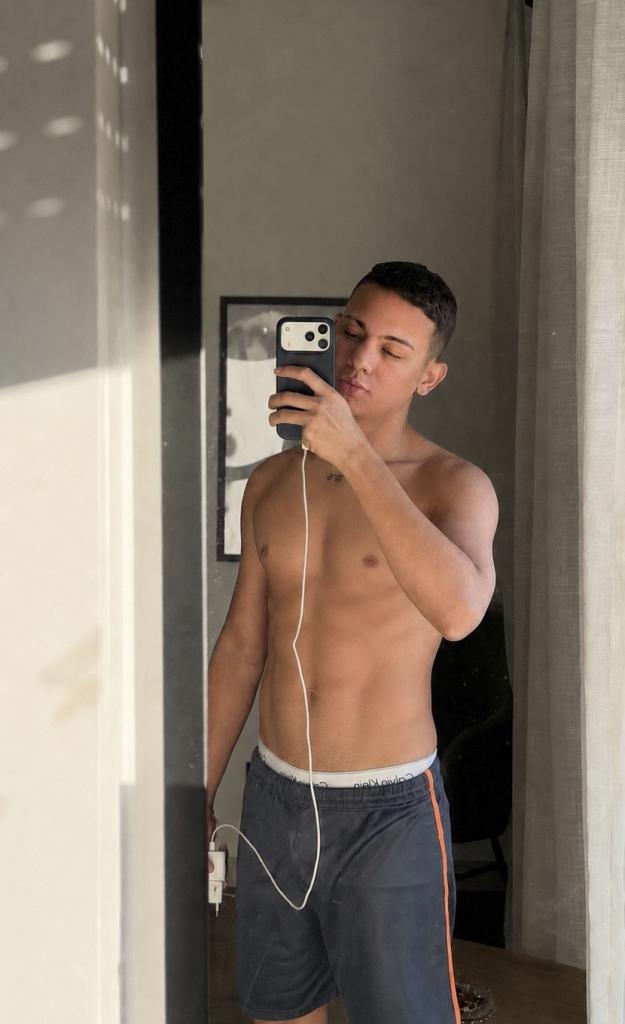 632576353: Chico busca chica en Madrid