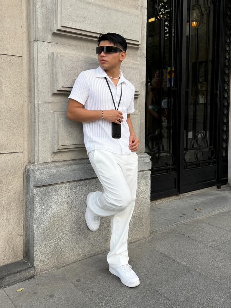 742077128: Chico busca chica en Alicante