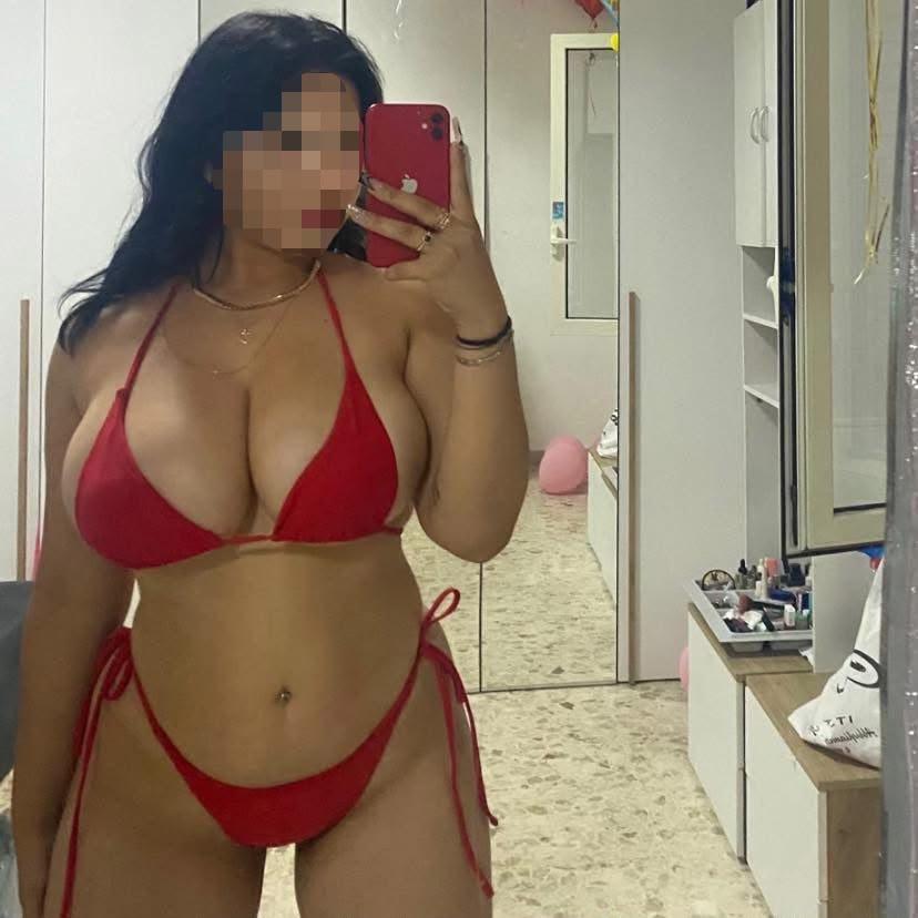 Chica busca chico en Tenerife: 