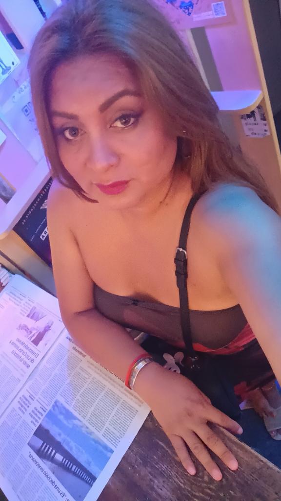 643453921: Transexual en Las Palmas