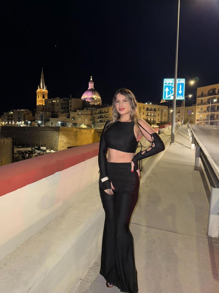 Chica busca chico en Mallorca: 