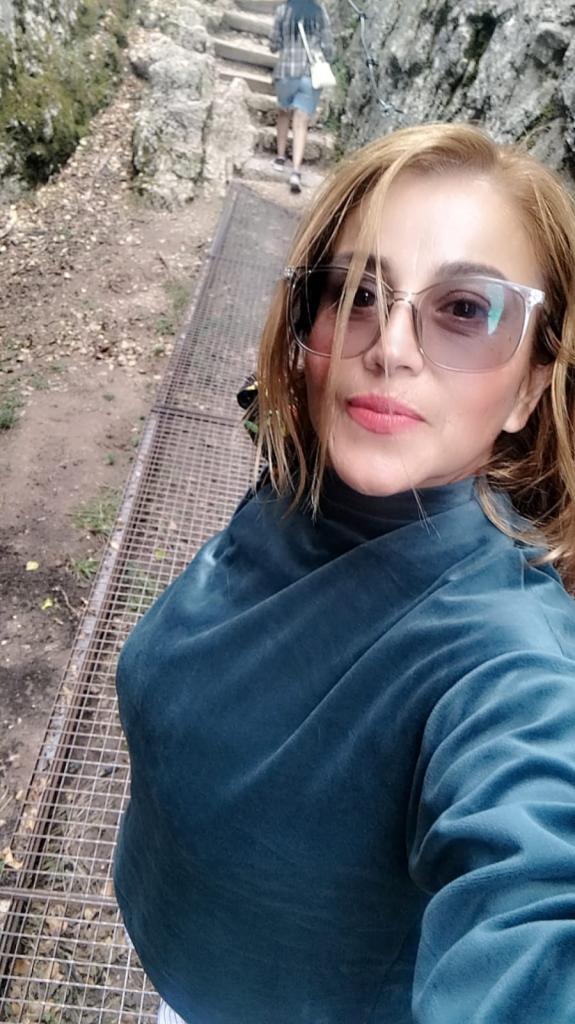 631986367: Chica busca chico en La Coruña