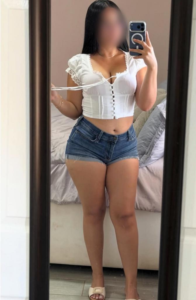 Chica busca chico en Cádiz: 