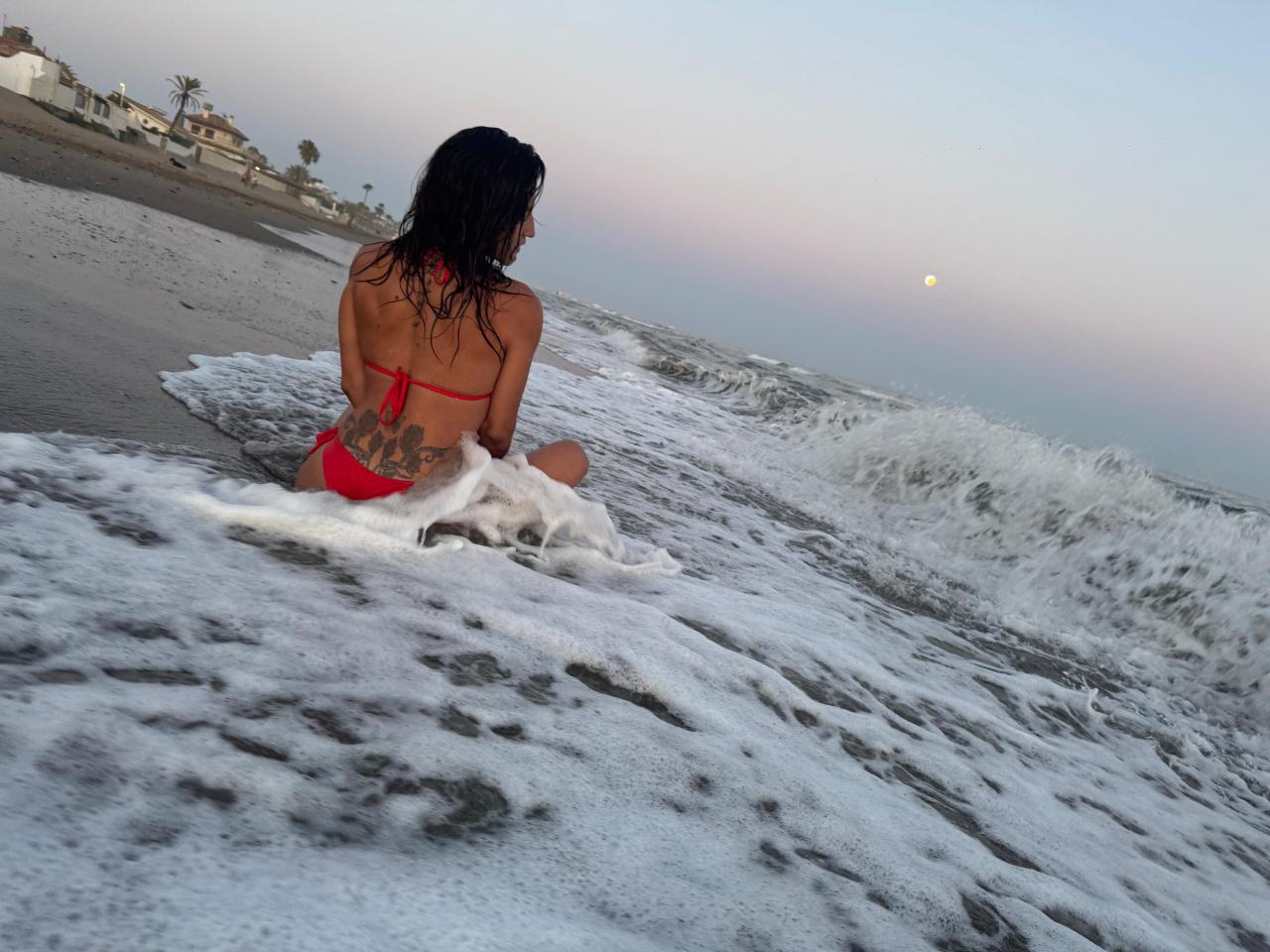 Chica busca chico en Málaga: Chica busca chico