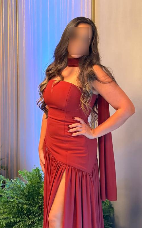 613665831: Chica busca chico en La Coruña