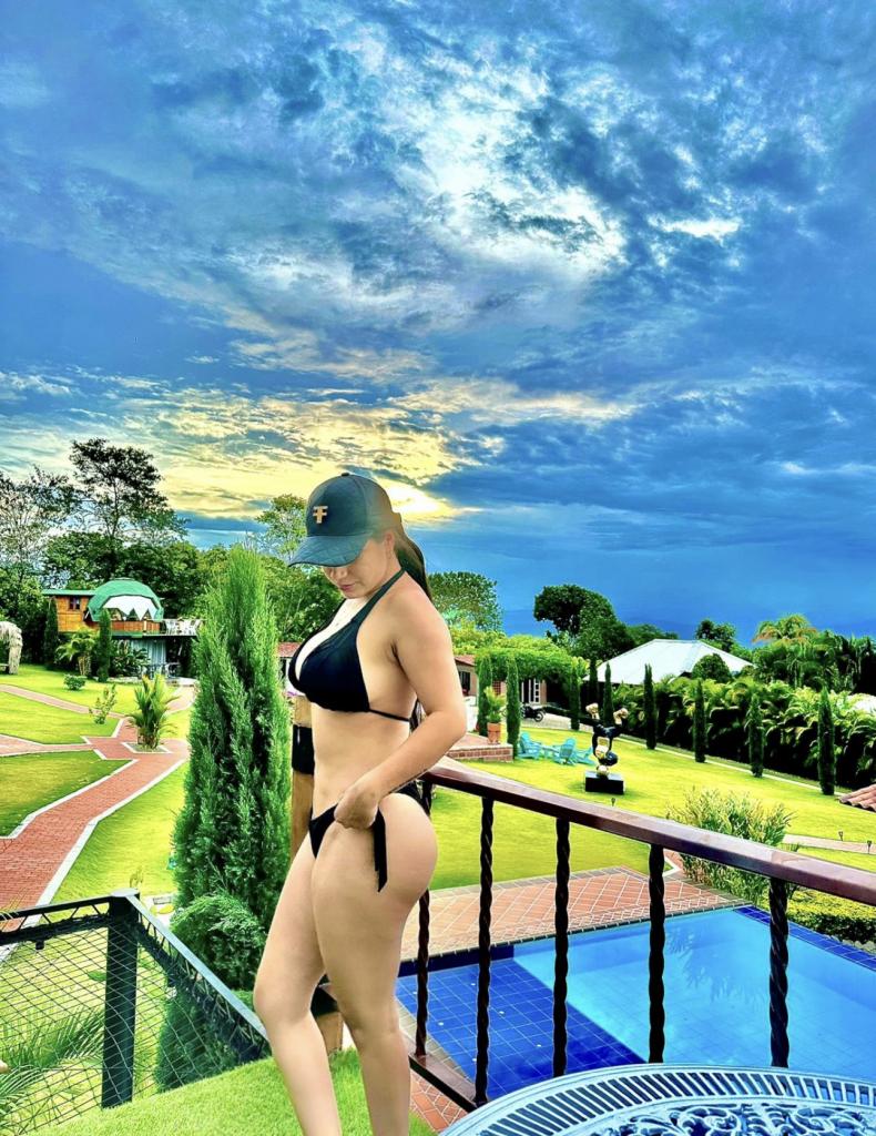 Chica busca chico en Tenerife: 