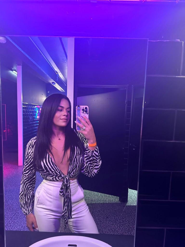 634752512: Transexual en Cádiz