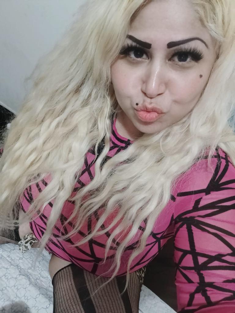 653974823: Chica busca chico en Navarra
