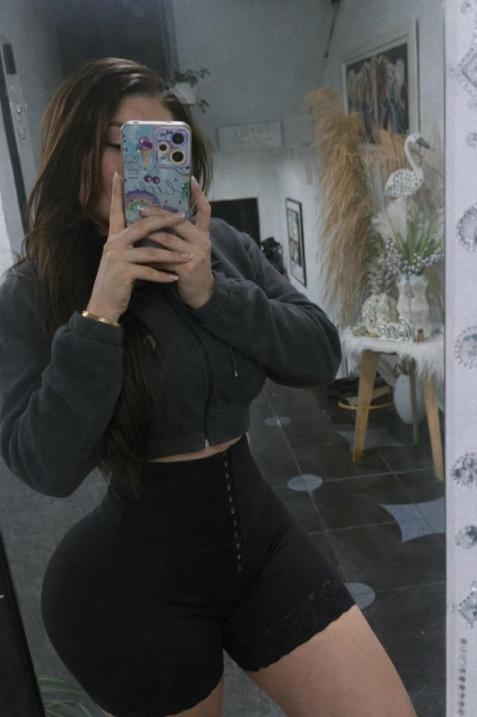 Chica busca chico en Murcia: 
