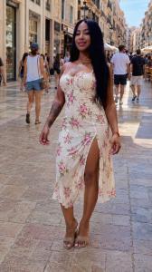 672065446: Chica busca chico en Málaga