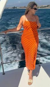 663086139: Chica busca chico en Pontevedra