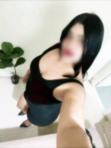 643721533: Chica busca chico en Sevilla