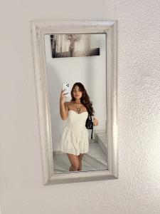 641355341: Chica busca chico en Granada
