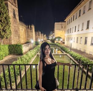 613671359: Chica busca chico en Lugo