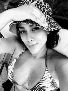 610874823: Chica busca chico en Alicante