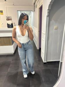 694227779: Chica busca chico en Sevilla