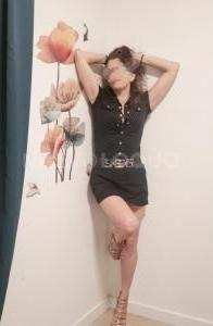 670225673: Chica busca chico en Barcelona