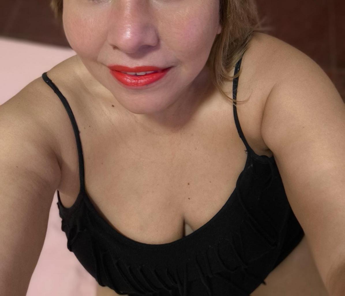 677908685: Chica busca chico en Castellón