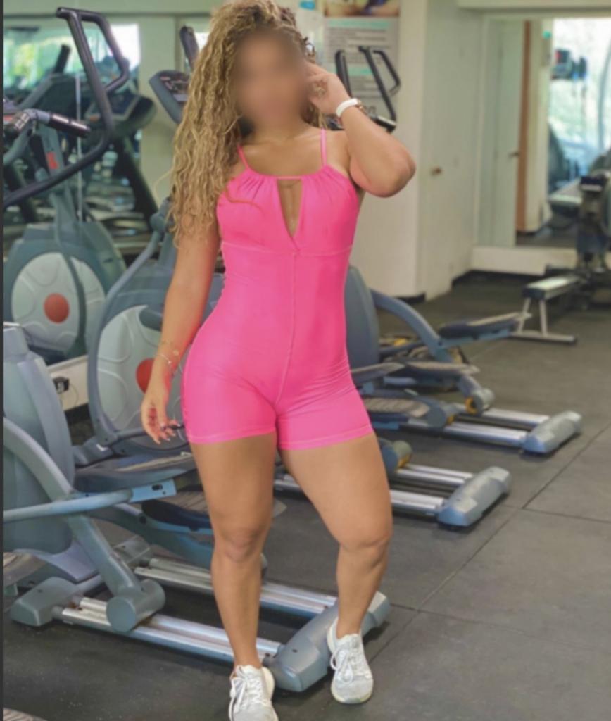 Chica busca chico en Huelva: 