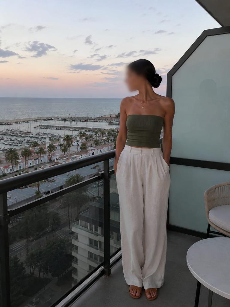 663589955: Chica busca chico en Málaga