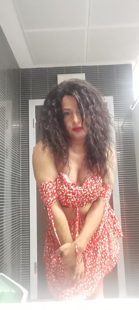 674547860: Transexual en Zaragoza