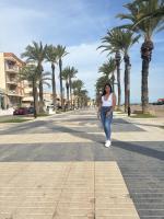 694227779: Chica busca chico en Sevilla