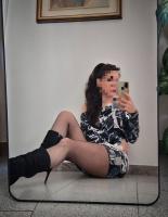 613354838: Chica busca chico en Sevilla
