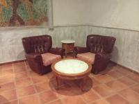 614240181: Chica busca chico en Madrid