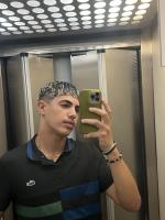677295437: Chico busca chica en Almería