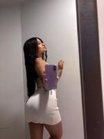 647315397: Chica busca chico en Madrid