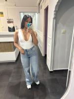 694227779: Chica busca chico en Sevilla