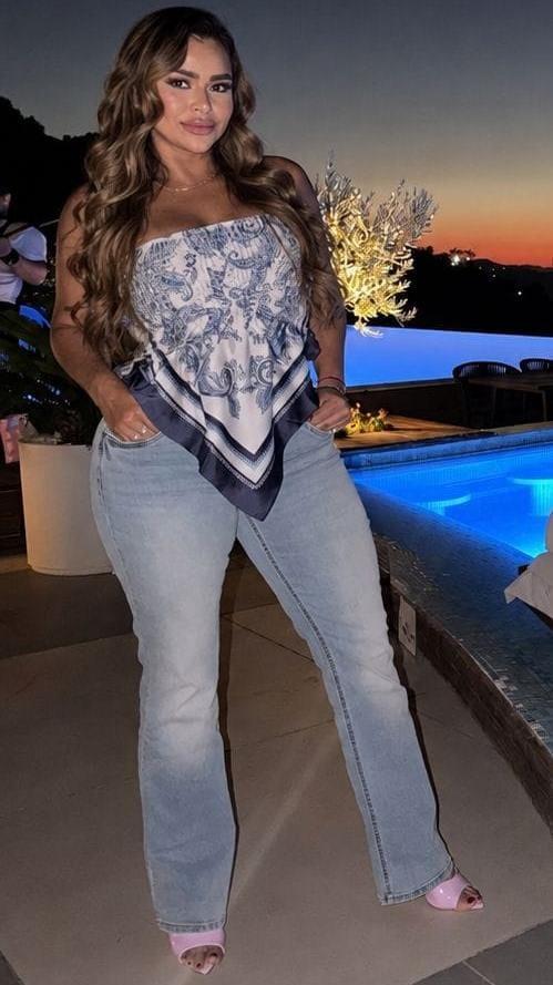 Chica busca chico en Valencia: Chica busca chico