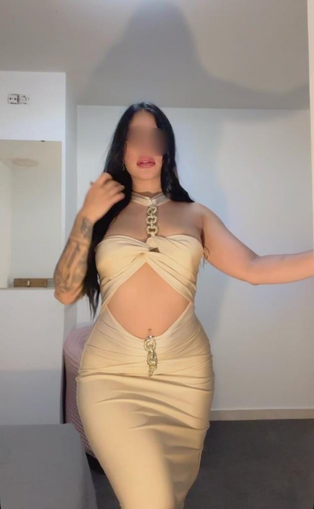 Chica busca chico en Barcelona: 