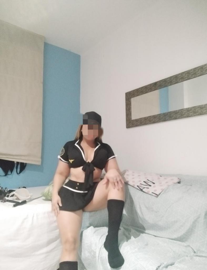Chica busca chico en Almería: 