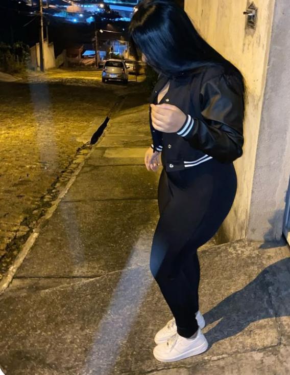 611214477: Chica busca chico en Madrid