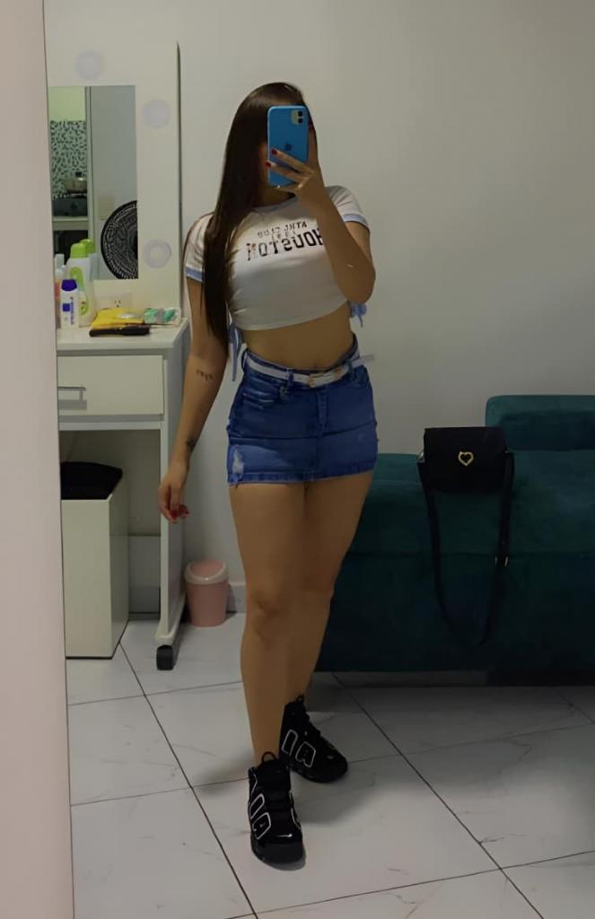 Chica busca chico en Barcelona: Chica busca chico