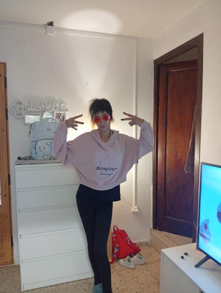 604815373: Chica busca chico en Valencia