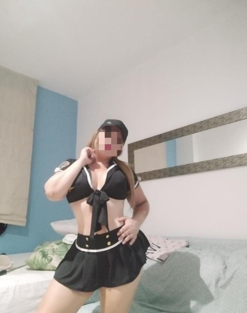 Chica busca chico en Almería: 