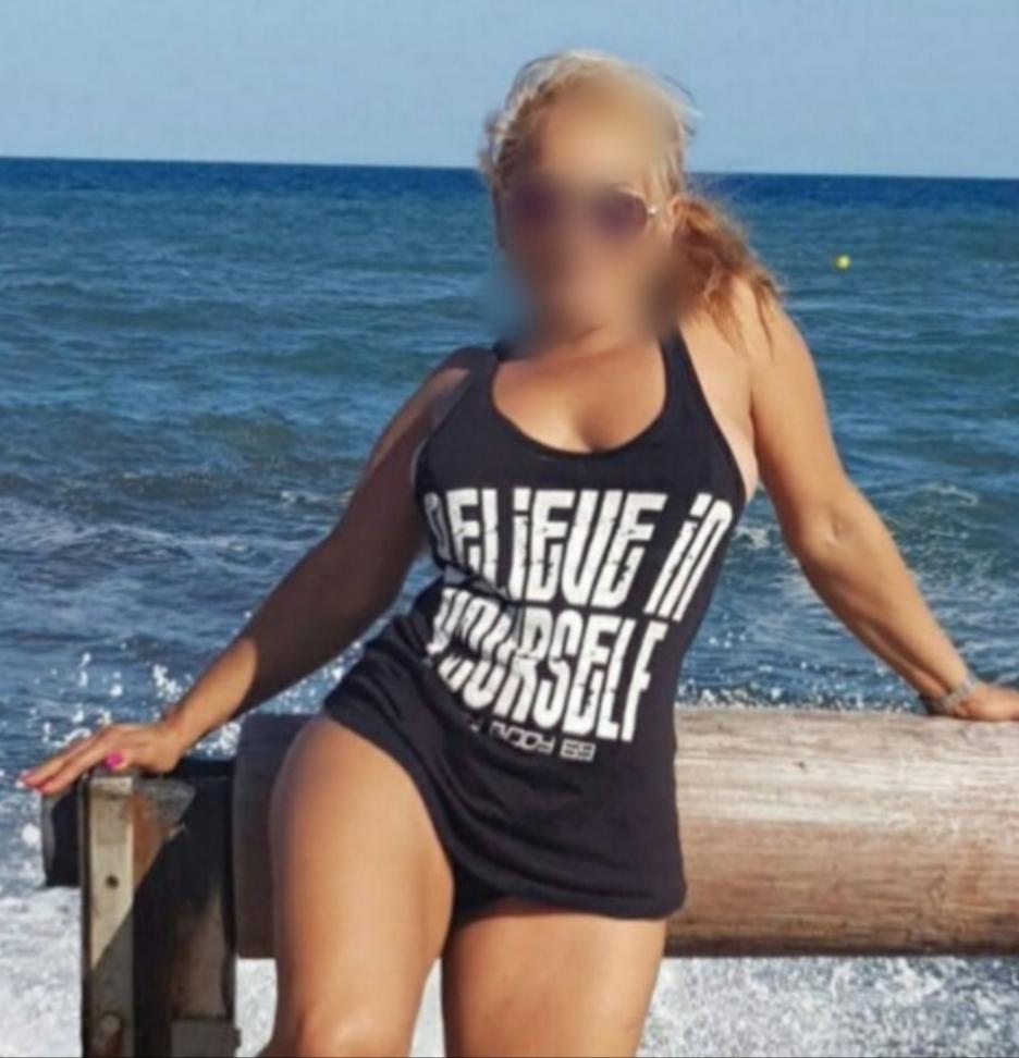 677255785: Chica busca chico en Menorca