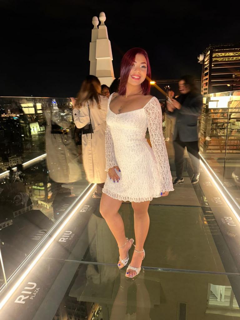 Chica busca chico en Sevilla: Chica busca chico