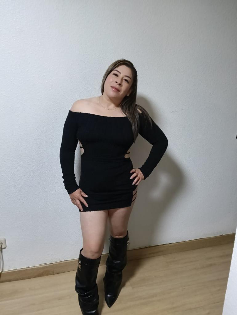 614942254: Chica busca chico en León