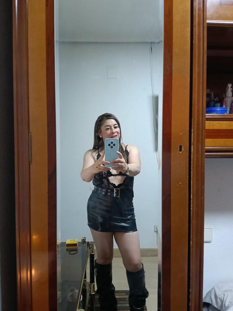 614942254: Chica busca chico en León