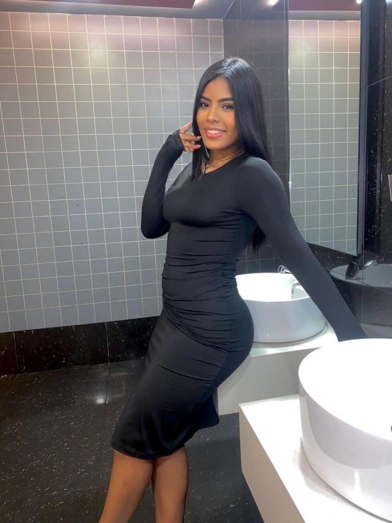 Chica busca chico en Tenerife: 