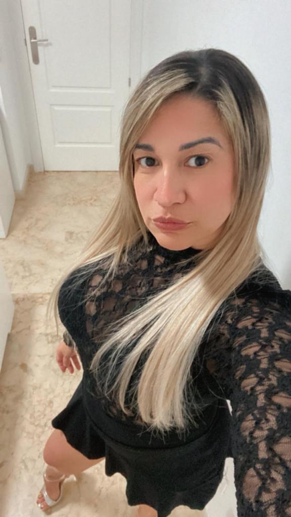 Chica busca chico en Granada: 