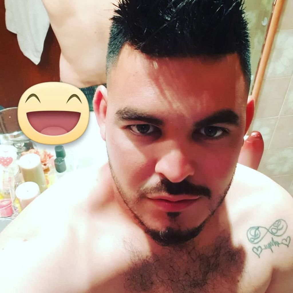 Chico busca chica en Málaga: 