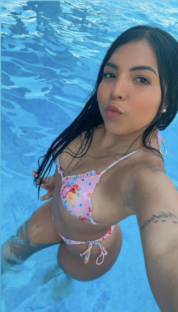 Chica busca chico en Granada: 