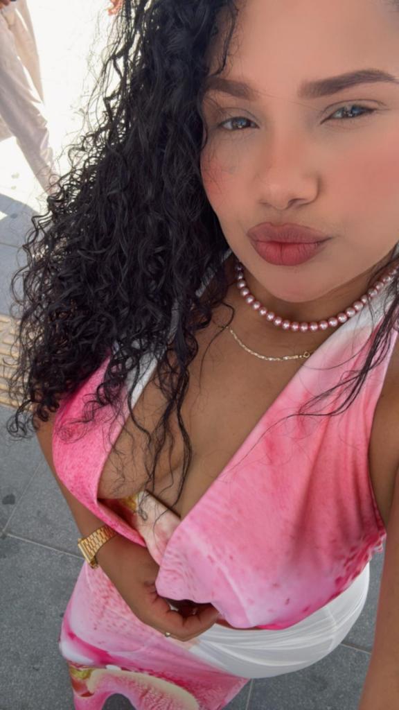 632987919: Chica busca chico en Málaga