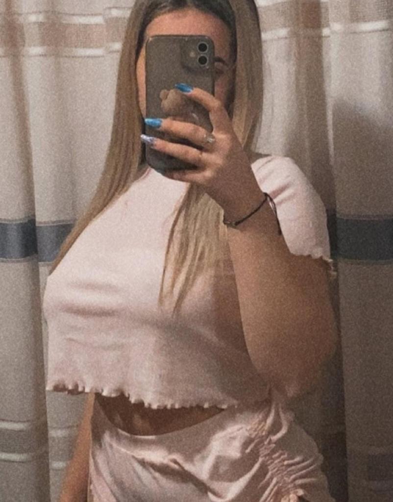 Chica busca chico en Granada: 